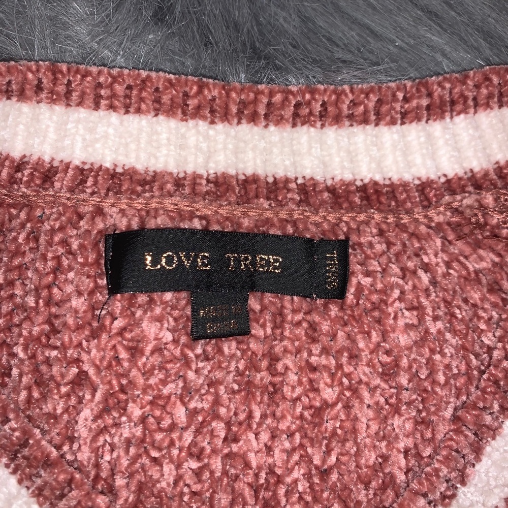 Sweater - Picture 2 of 3